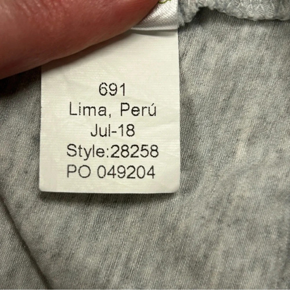 Lilly Pulitzer Womens Small Maci Twist Front Tee Heather Grey 3/4 Sleeves EUC - Picture 5 of 6